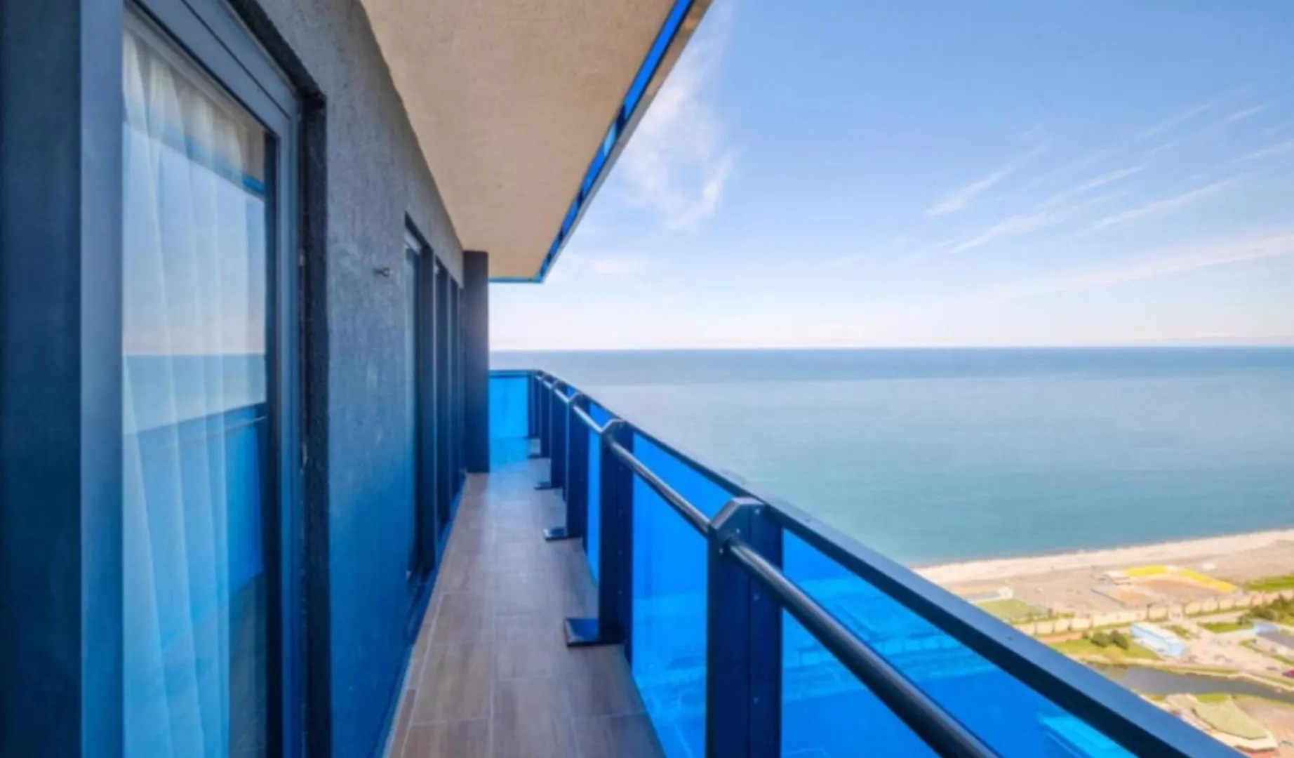 Fantastic Sea View Aparthotel In Orbi City Батуми
