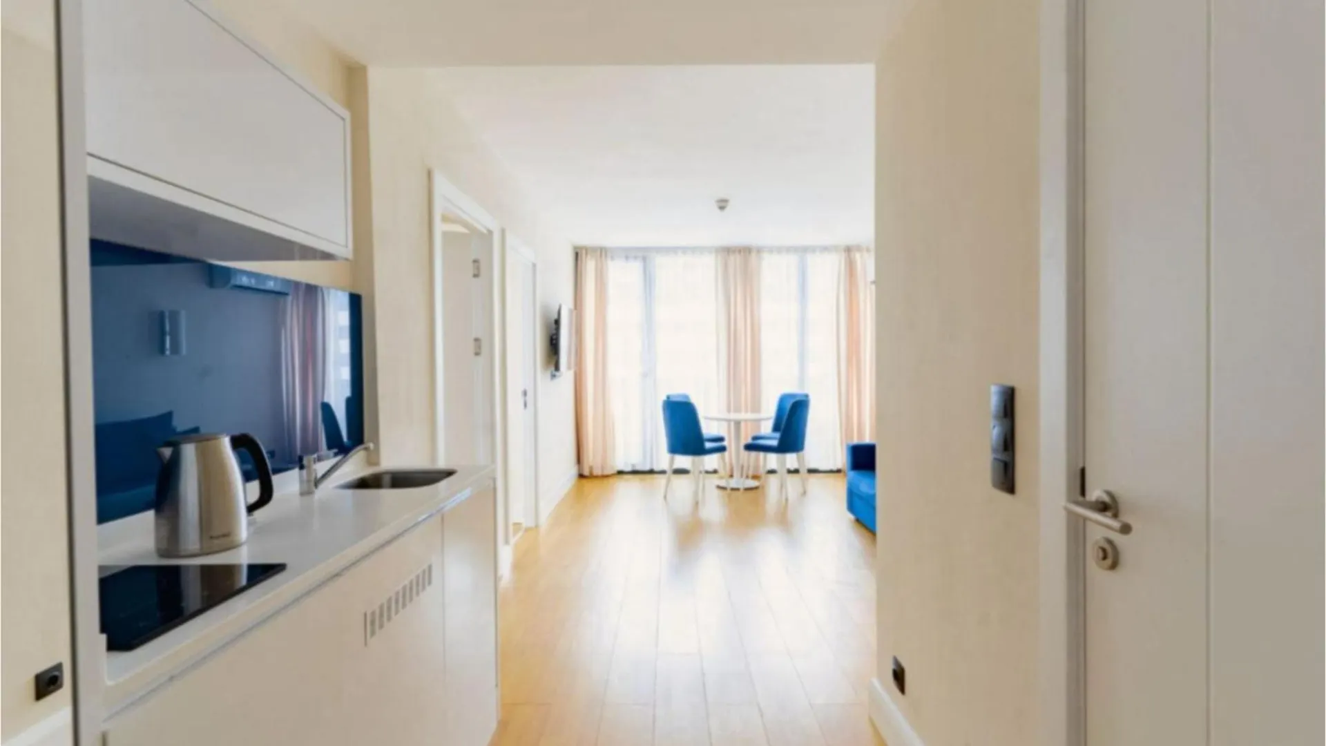 Fantastic Sea View Aparthotel In Orbi City Батуми